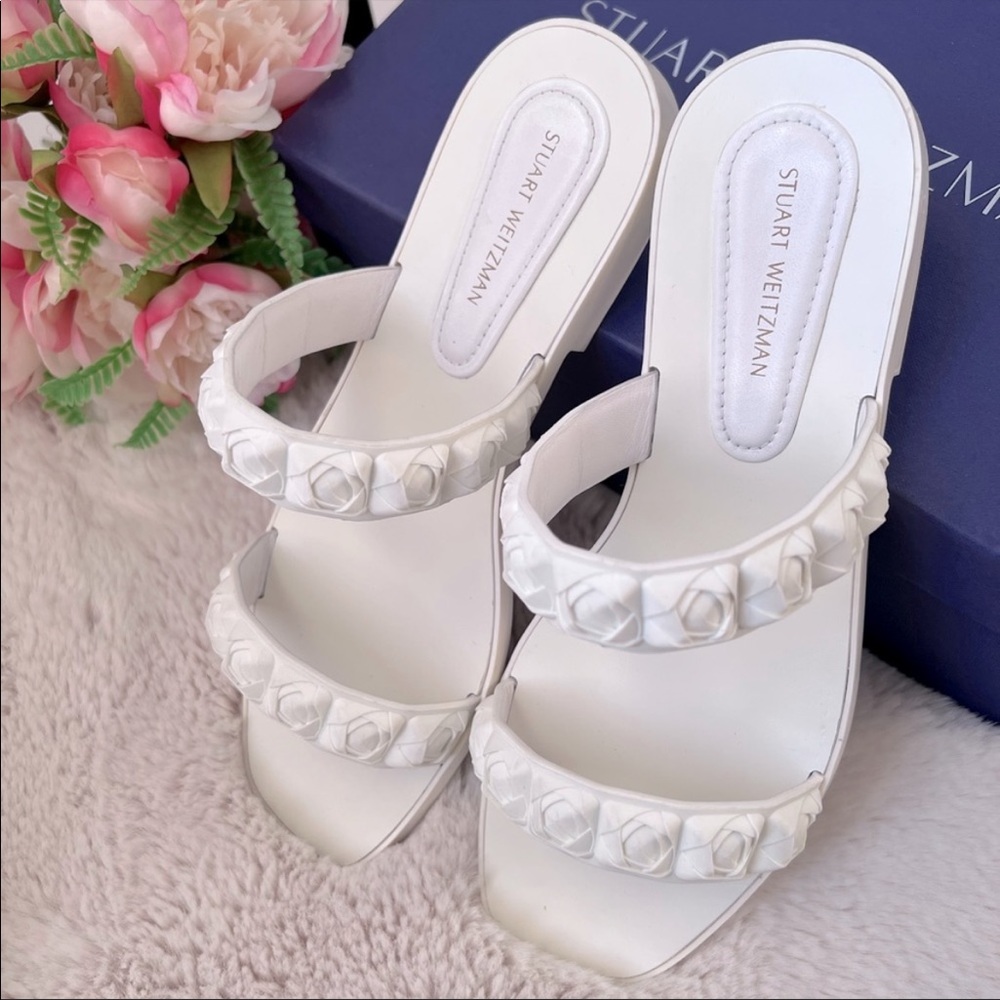 Stuart Weitzman Sandals gently used